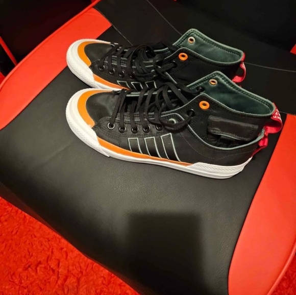 3 pair of men's shoes - Picture 5 of 9